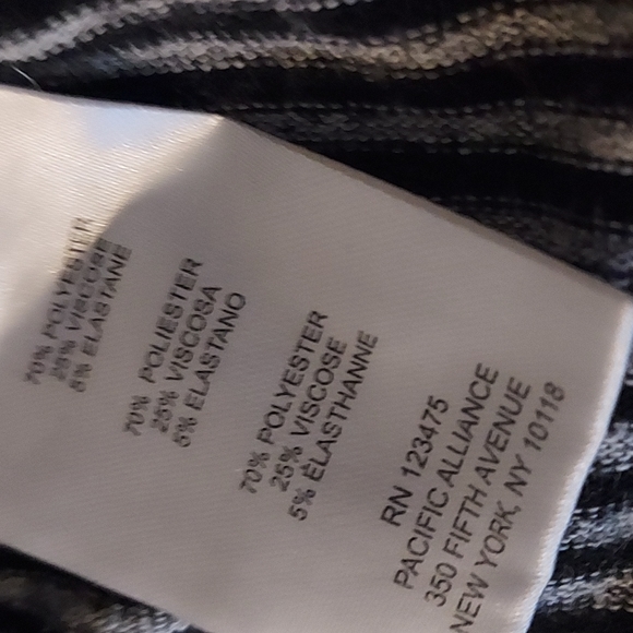 Grey/Black Cowl Neck Sweater, Size 24W, 70% Polyester, 25% Viscose, 5% Elastane - Picture 4 of 6